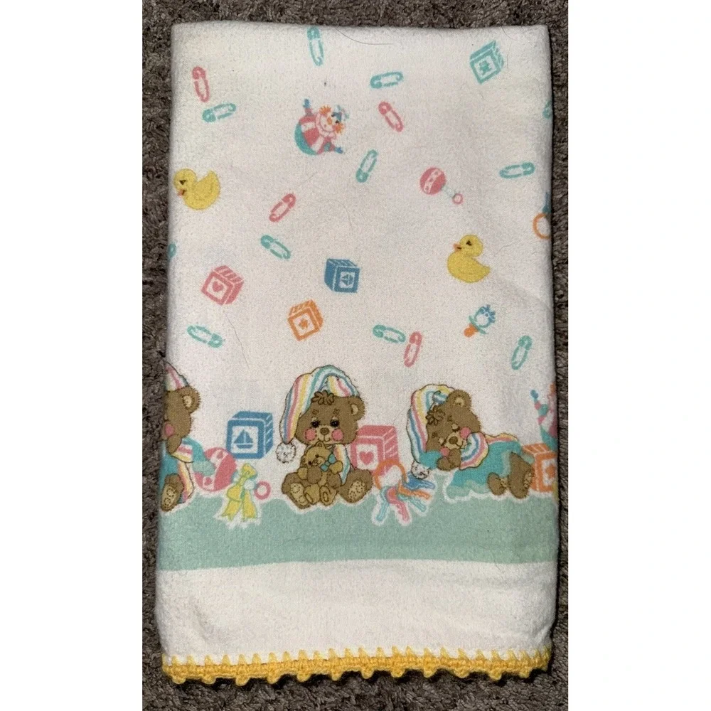 2 Riegel Receiving Blankets Teddy Beddy Bear‎ Edges Crochet *read* 1980's